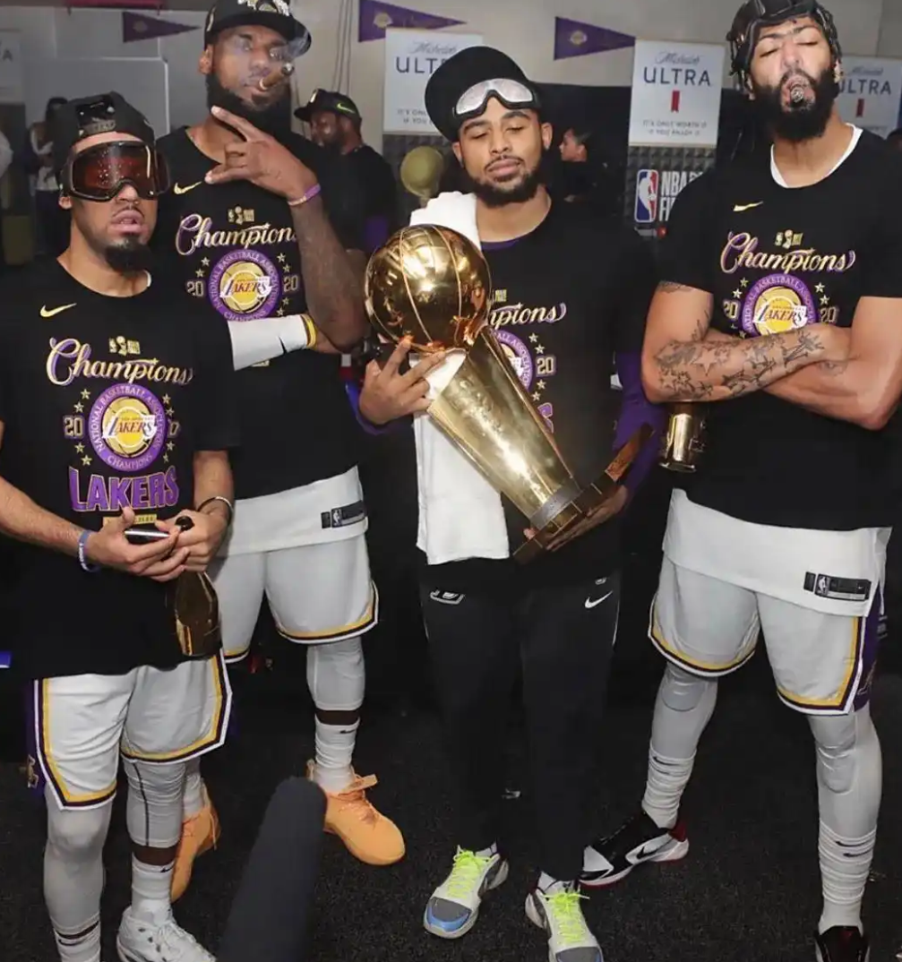 从詹姆斯接班人，到NBA流浪汉！才24岁就被迫去土耳其豪门捞金？